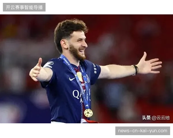 克瓦拉茨赫利亚凭借淘汰赛阶段的关键表现，荣膺2025-26赛季欧冠最佳球员称号